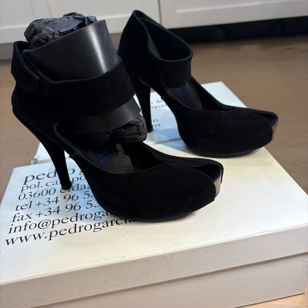 Black Suede 4" Heels Pedro Garcia Chrysta Size 39